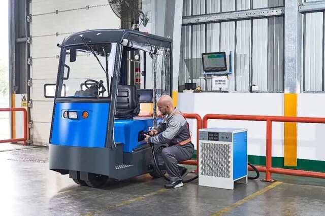 比亚迪叉车推动能源变革,向未来致“锂”